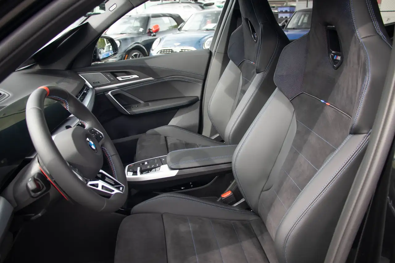 BMW X1 снимка BMW X1