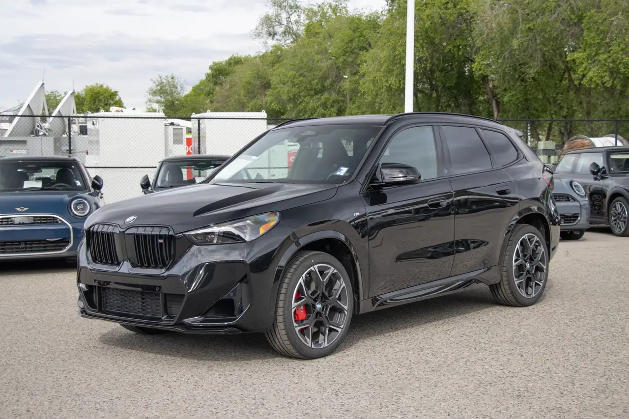BMW X1 снимка BMW X1