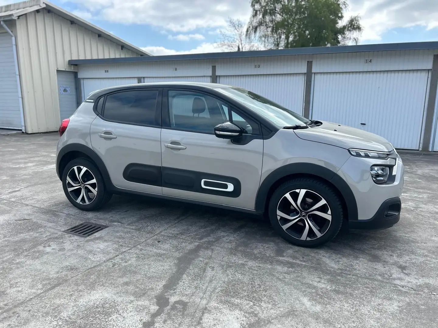 Citroen C3 C3 1.2i - état impeccable - DESTOCKAGE !!! Beige - 2