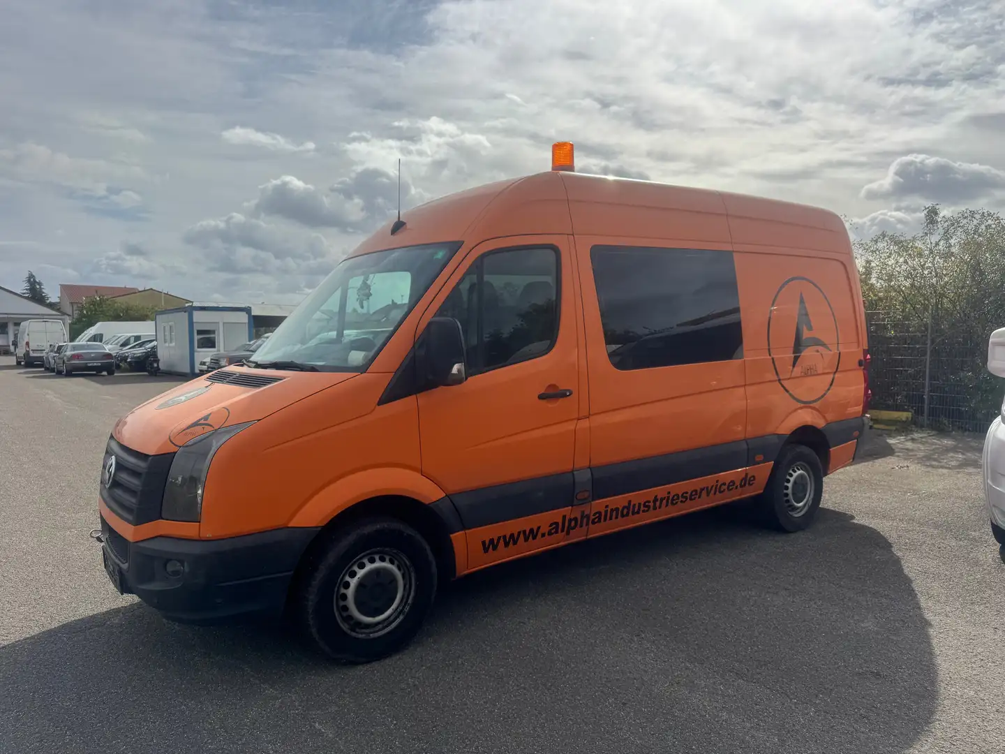 Volkswagen Crafter 35 mittel L2H2 Hochdach Orange - 1