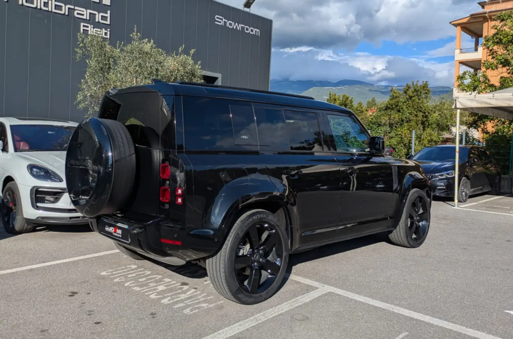 Land Rover Defender Defender 110 3.0d i6 mhev X-Dynamic SE awd 200cv auto Schwarz - 2