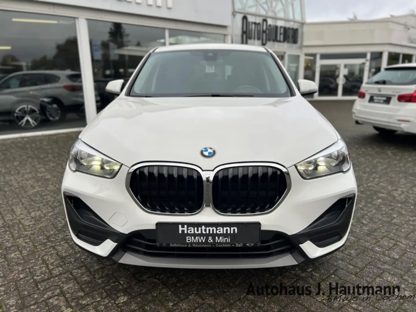 BMW X1 sDrive 18 d +1.HAND+NAVI+TEMPO+SHZ+LM+ Weiß - 2