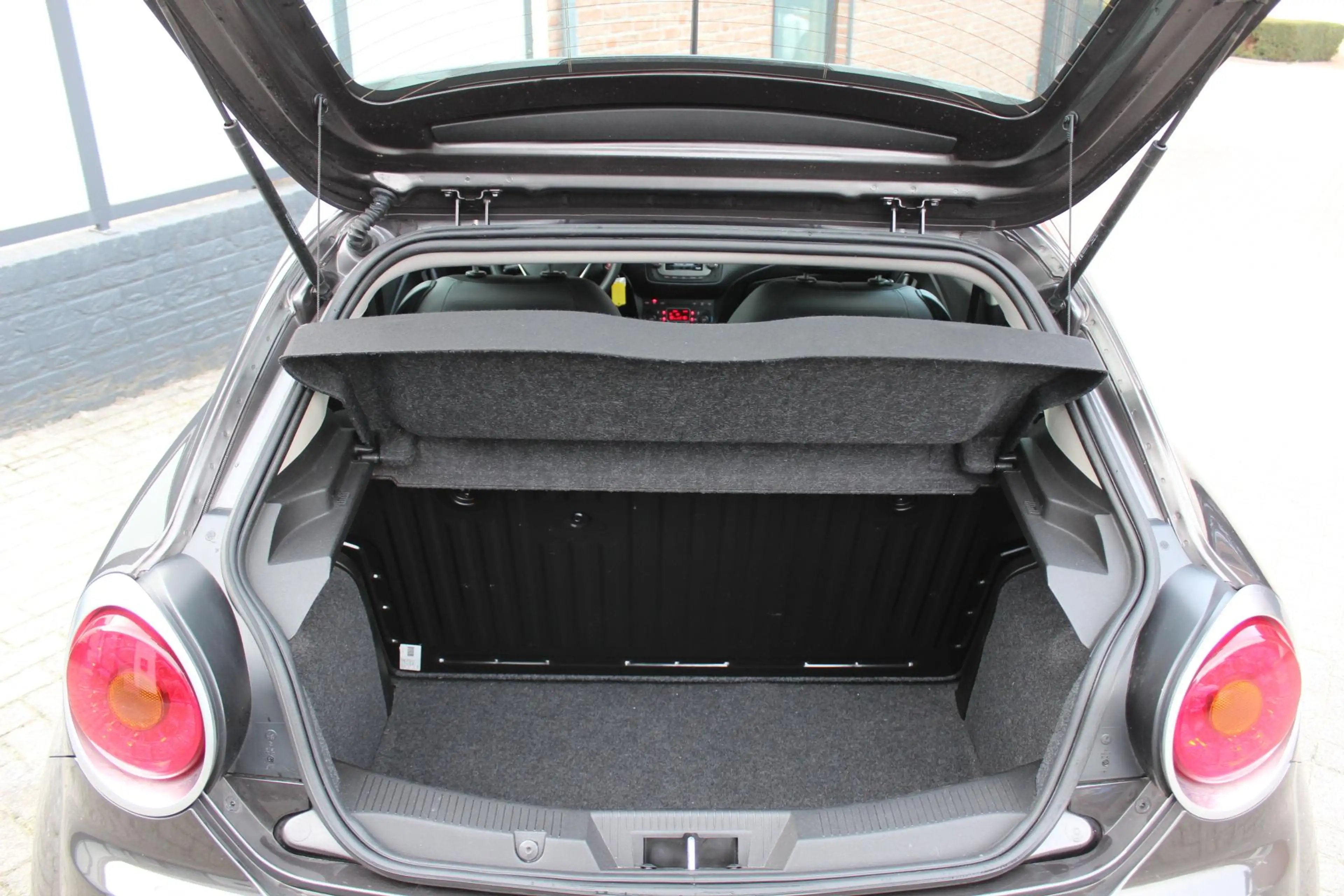 Alfa Romeo MiTo 0.9 TwinAir ECO Business Super — photo 26