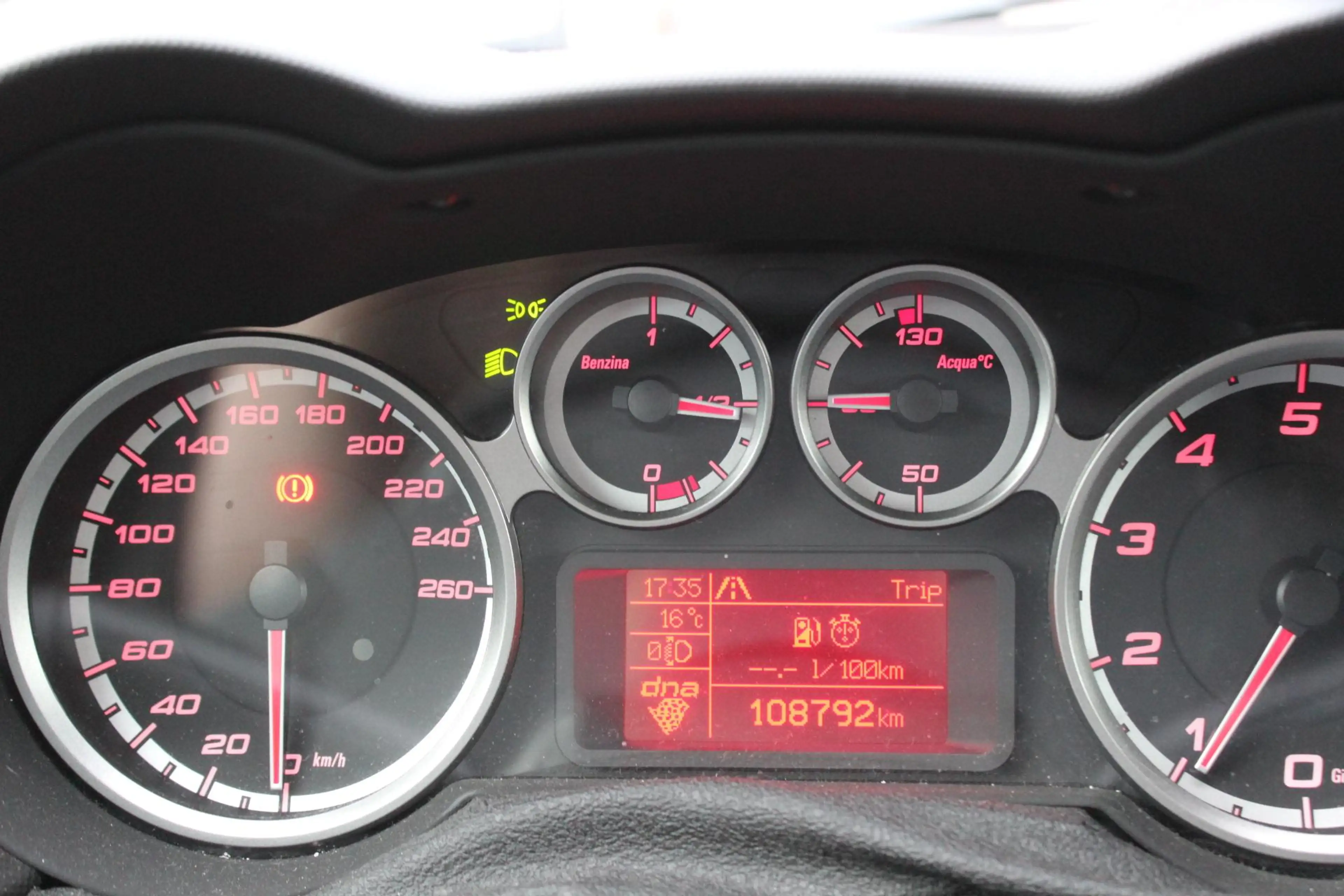 Alfa Romeo MiTo 0.9 TwinAir ECO Business Super — photo 15