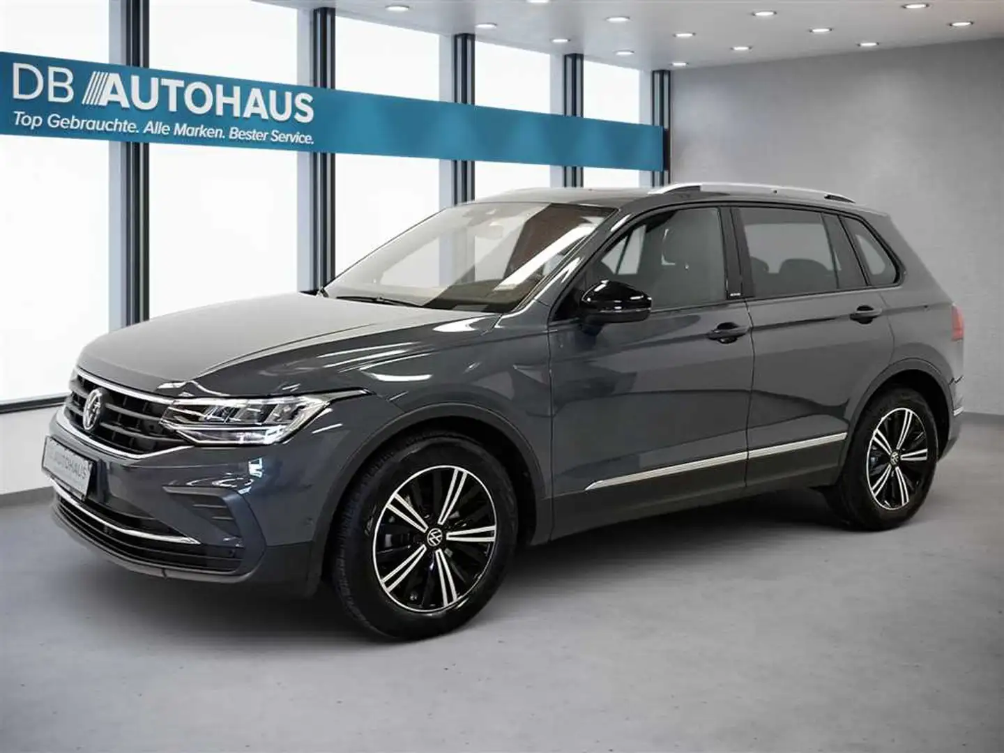 Volkswagen Tiguan Active 1.5 TSI DSG Grau - 1