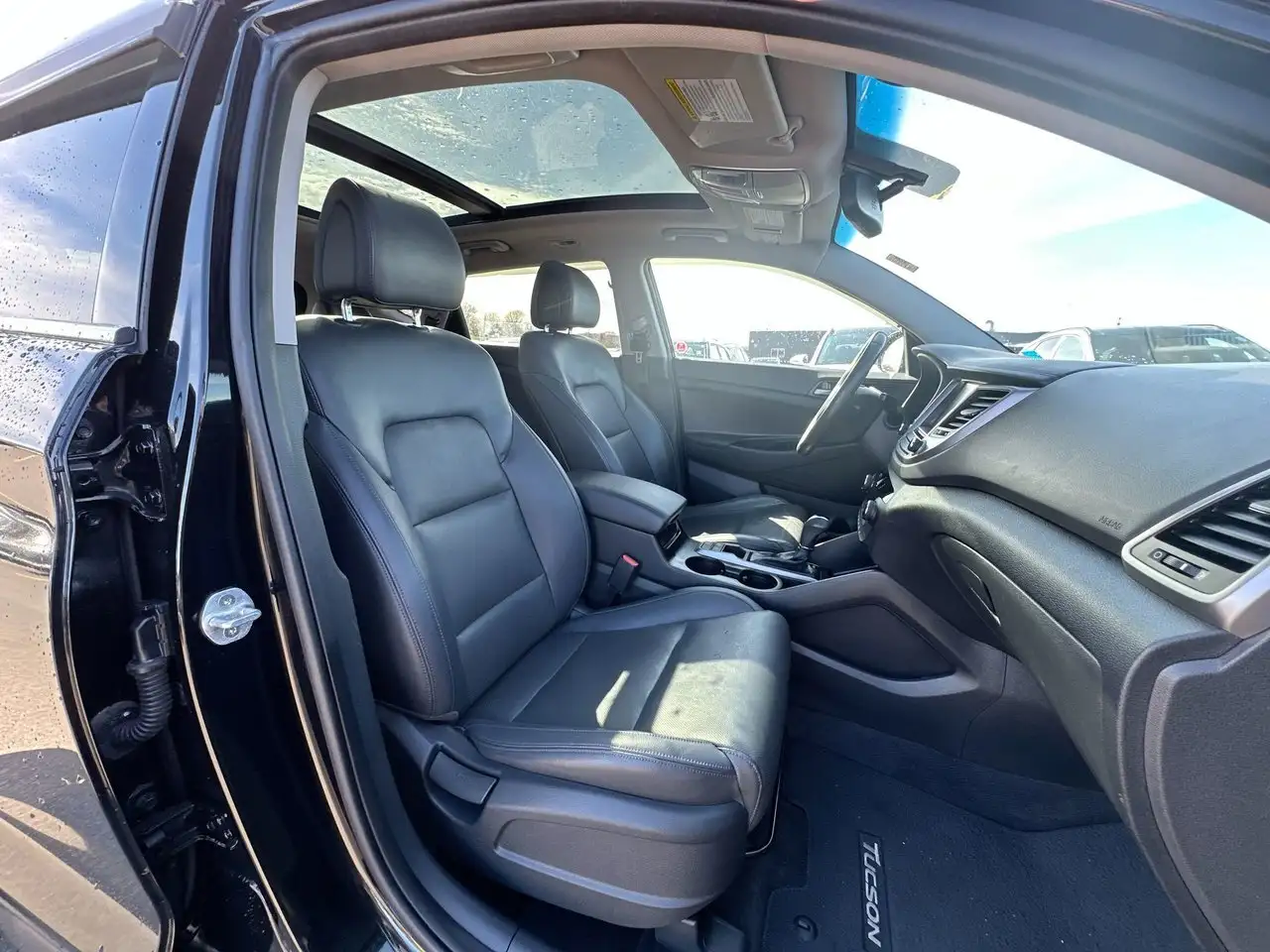 Hyundai TUCSON снимка Hyundai TUCSON
