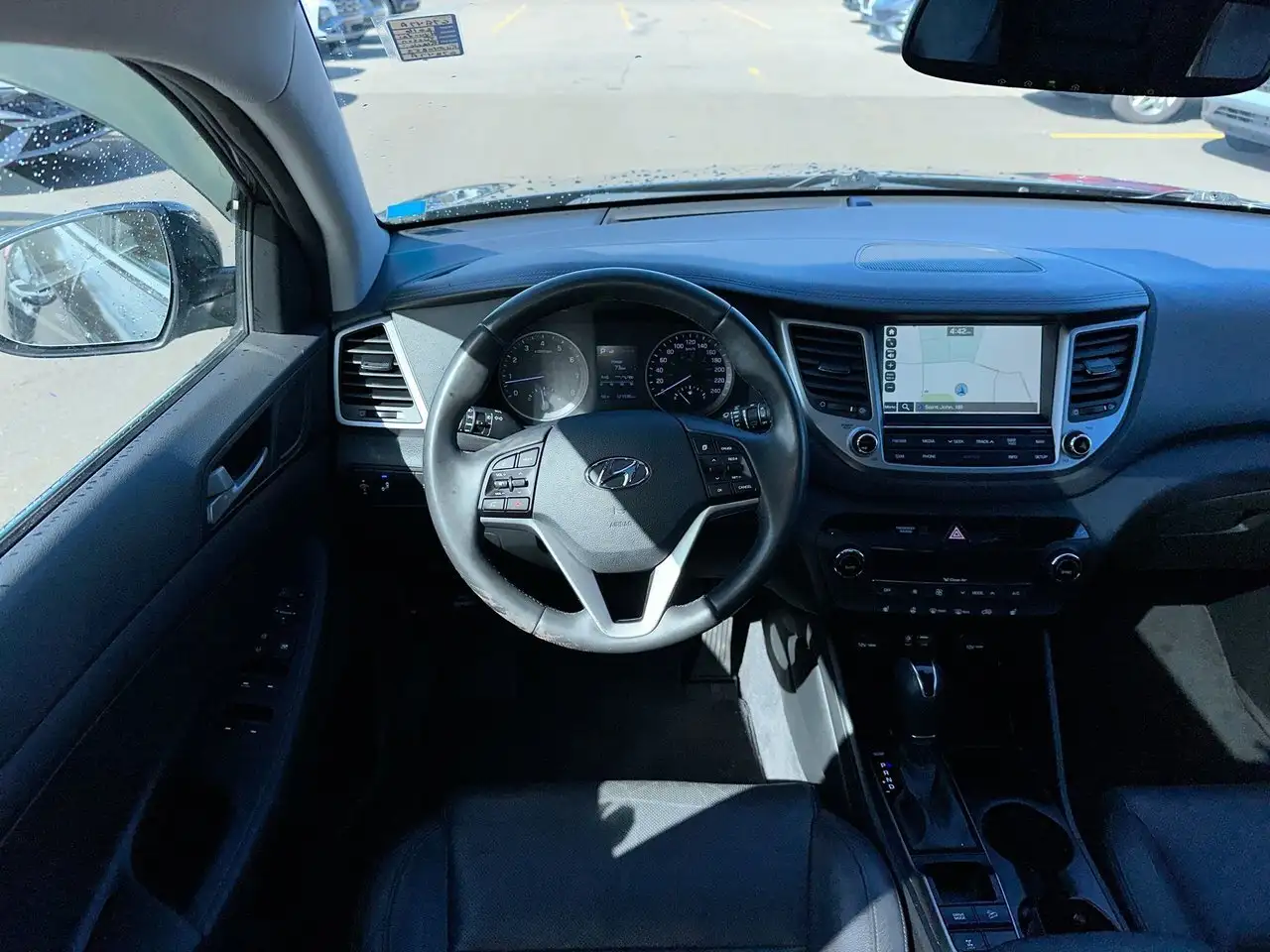 Hyundai TUCSON снимка Hyundai TUCSON
