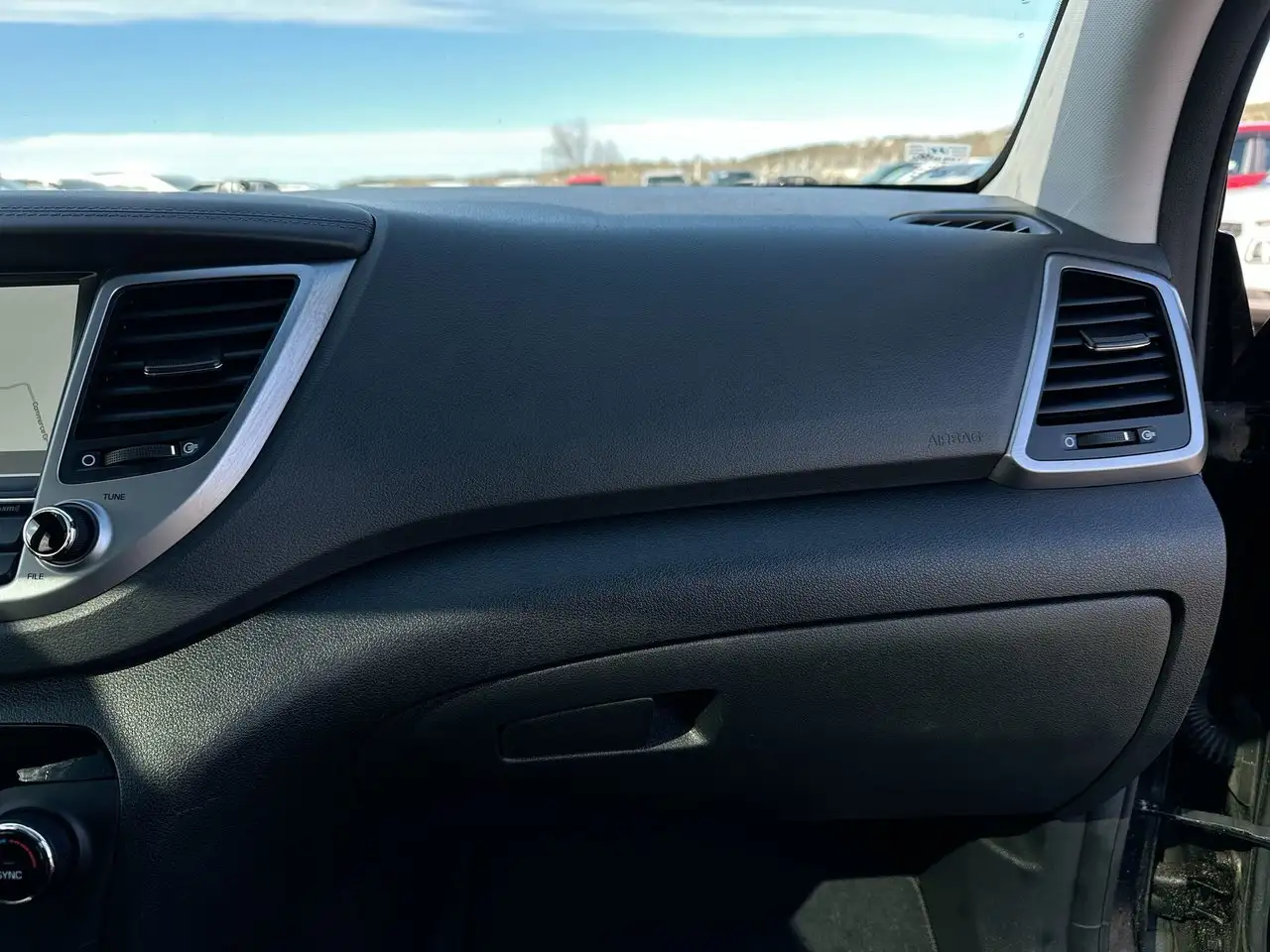 Hyundai TUCSON снимка Hyundai TUCSON