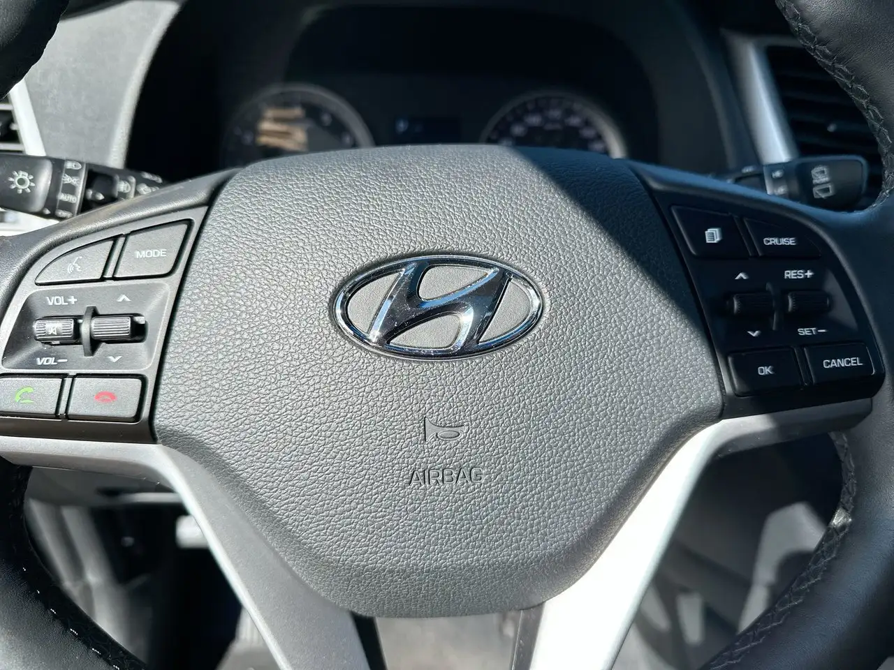 Hyundai TUCSON снимка Hyundai TUCSON