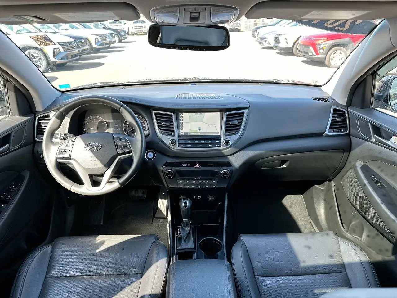 Hyundai TUCSON снимка Hyundai TUCSON