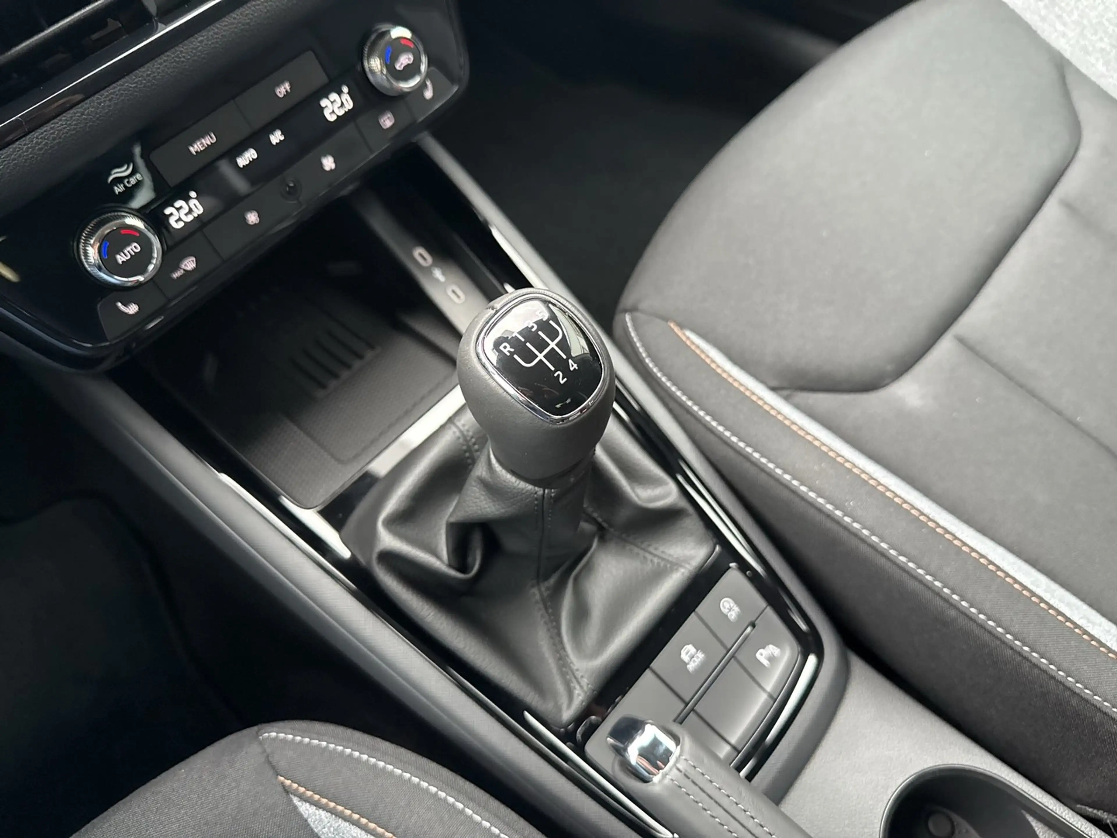 Skoda Kamiq Selection TSI — photo 14