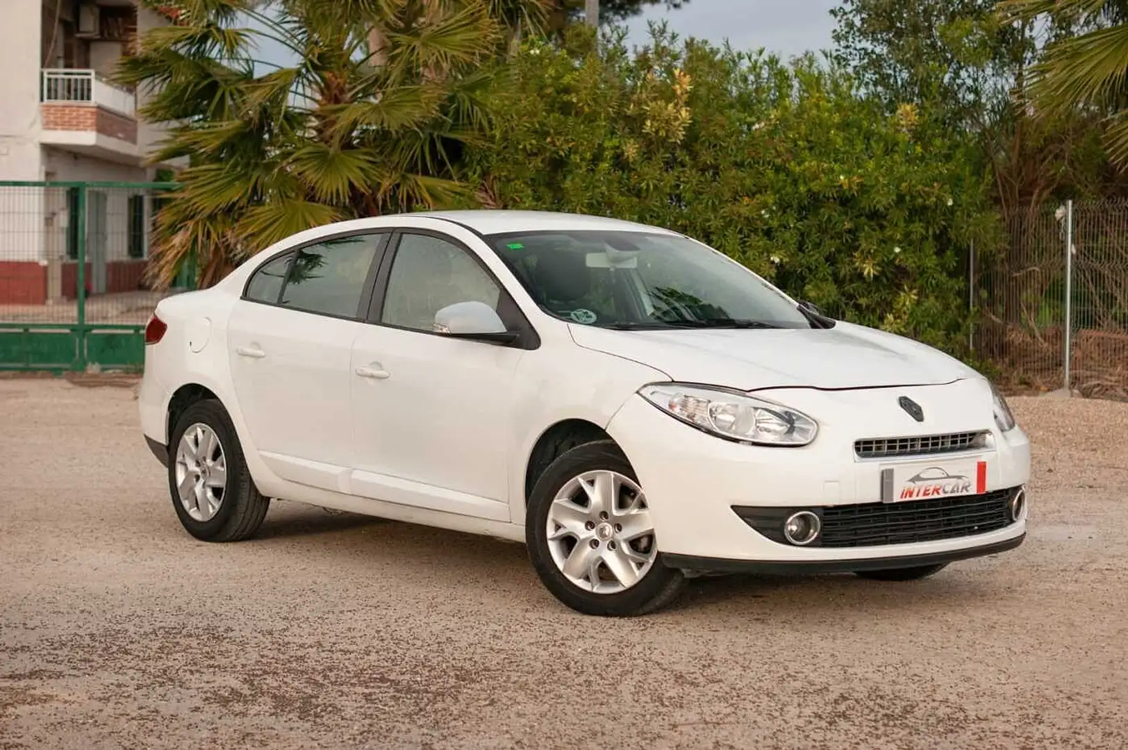 Renault Fluence ES - BerS4 1.6 16V 110 EU4, Expression, 2010 - 201 Weiß - 1