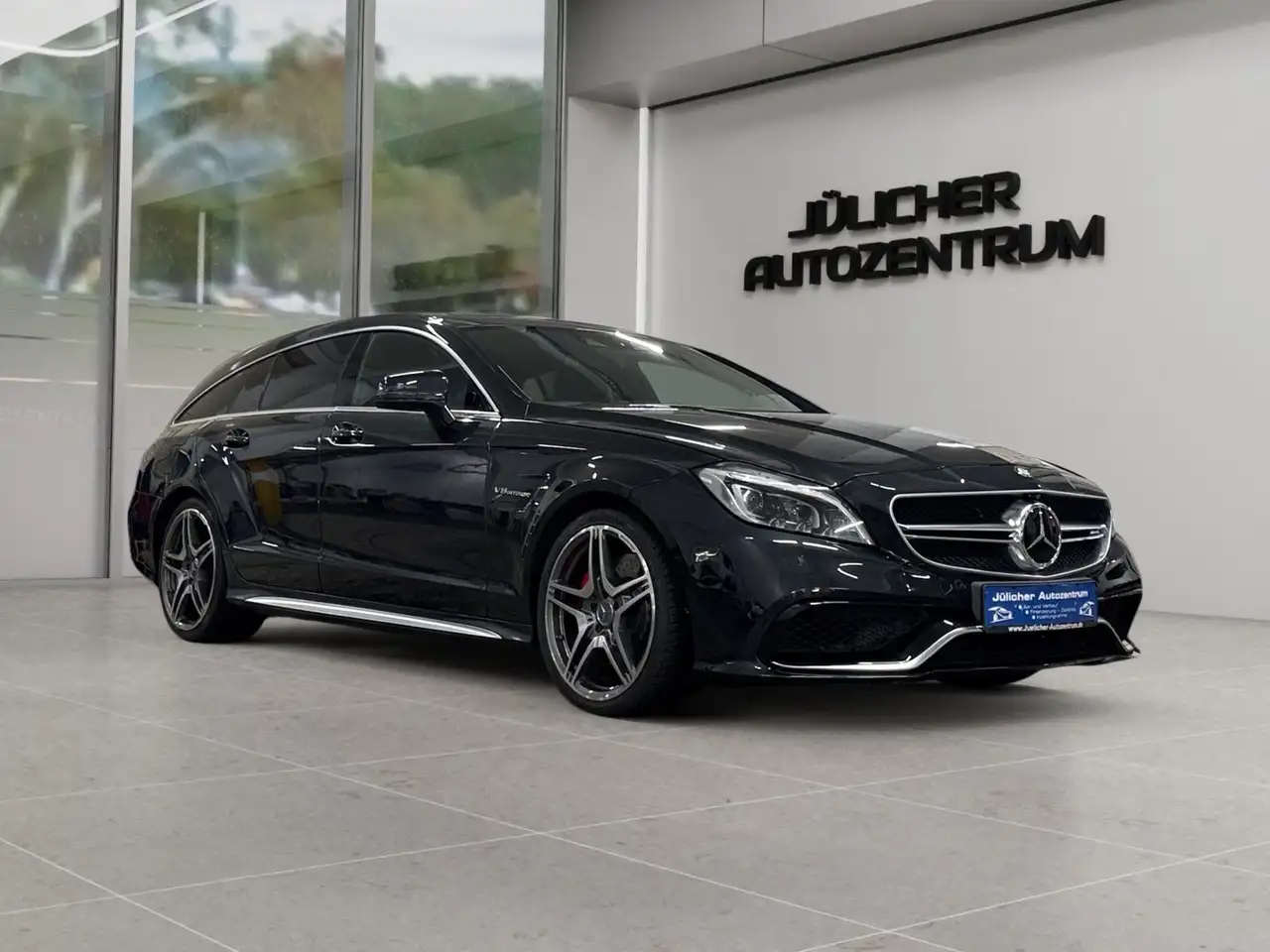Mercedes-Benz CLS 63 AMG