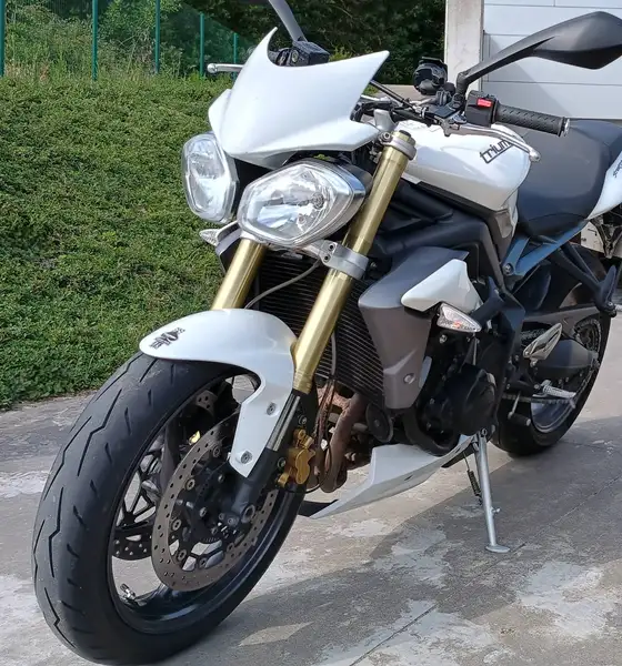 Triumph Street Triple
