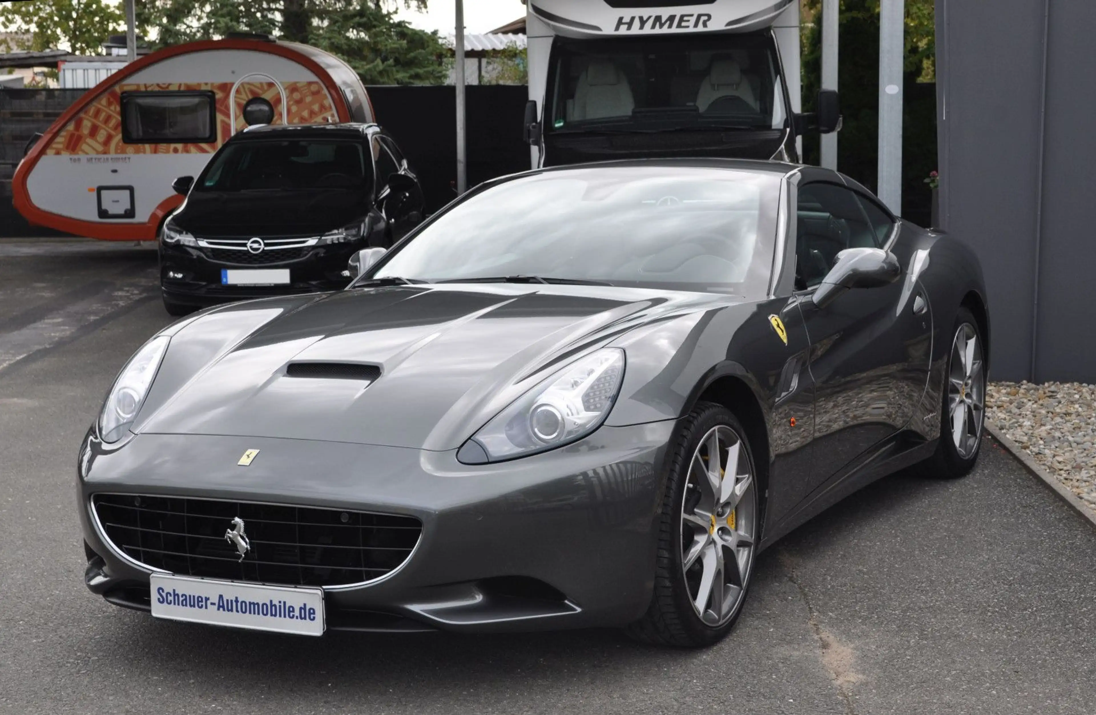 Ferrari California — photo 3