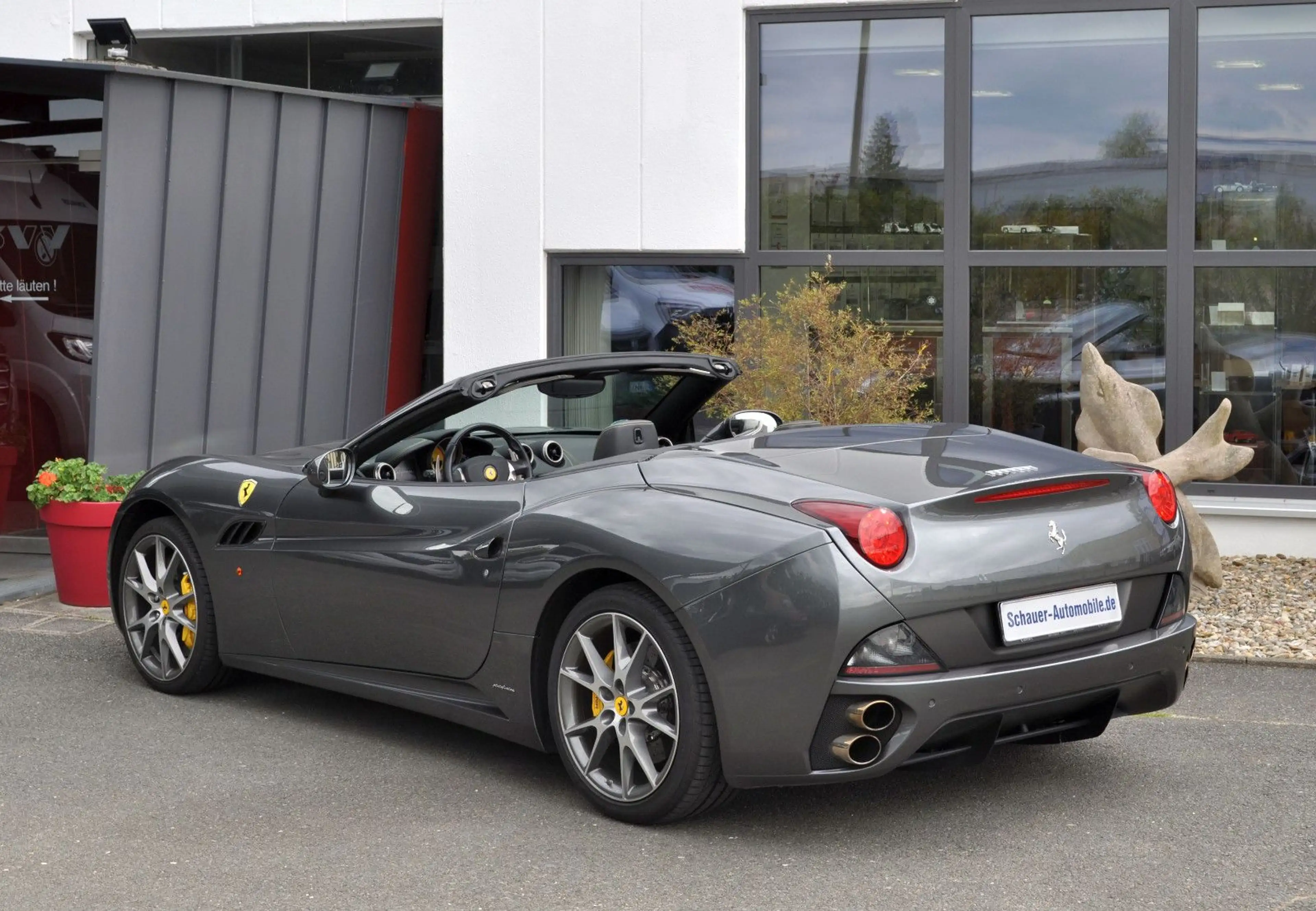 Ferrari California — photo 4