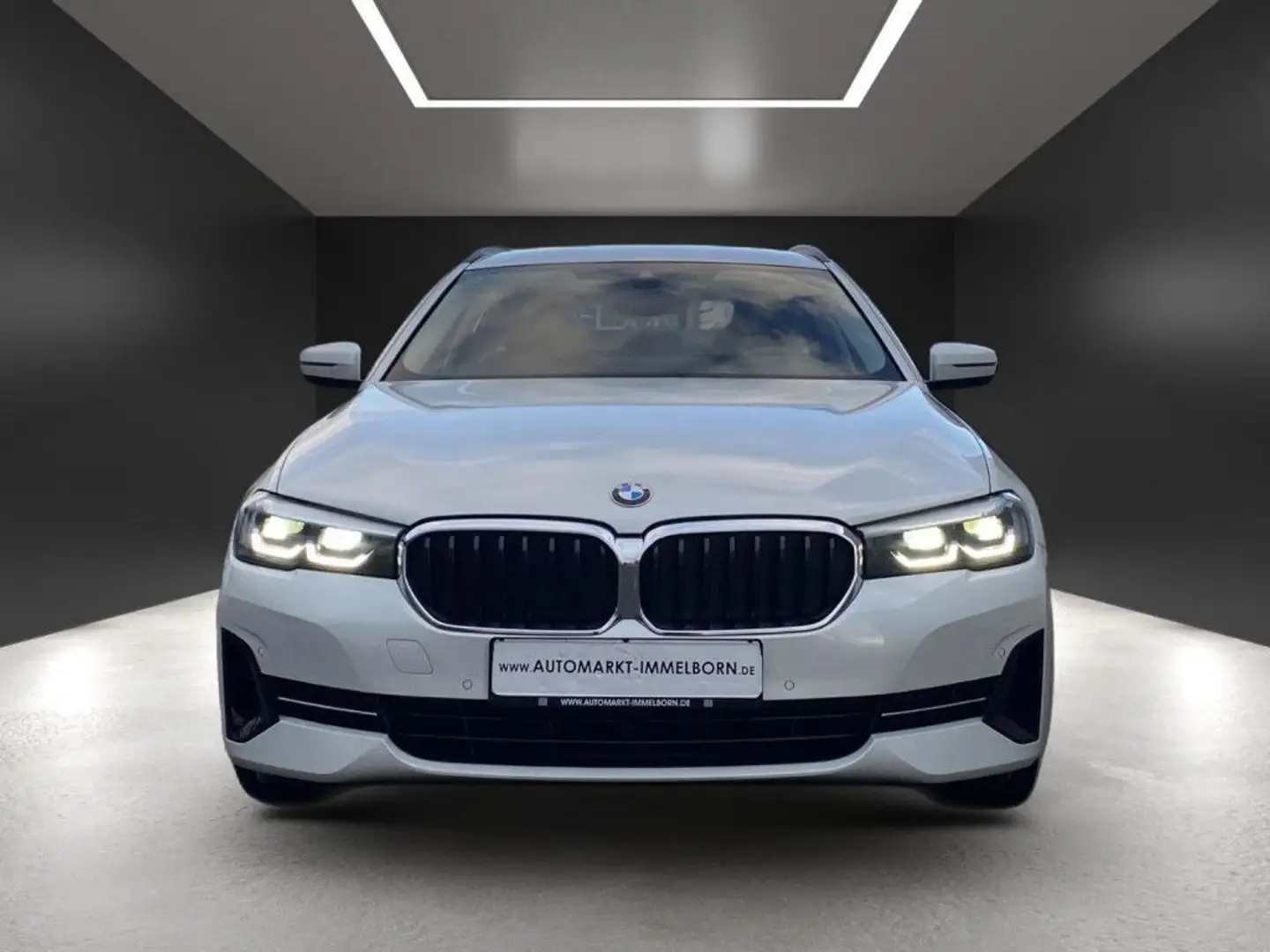 BMW 530 d VollLeder*Kamera*Led*LiveCP*Navi*DAB*Winte White - 2