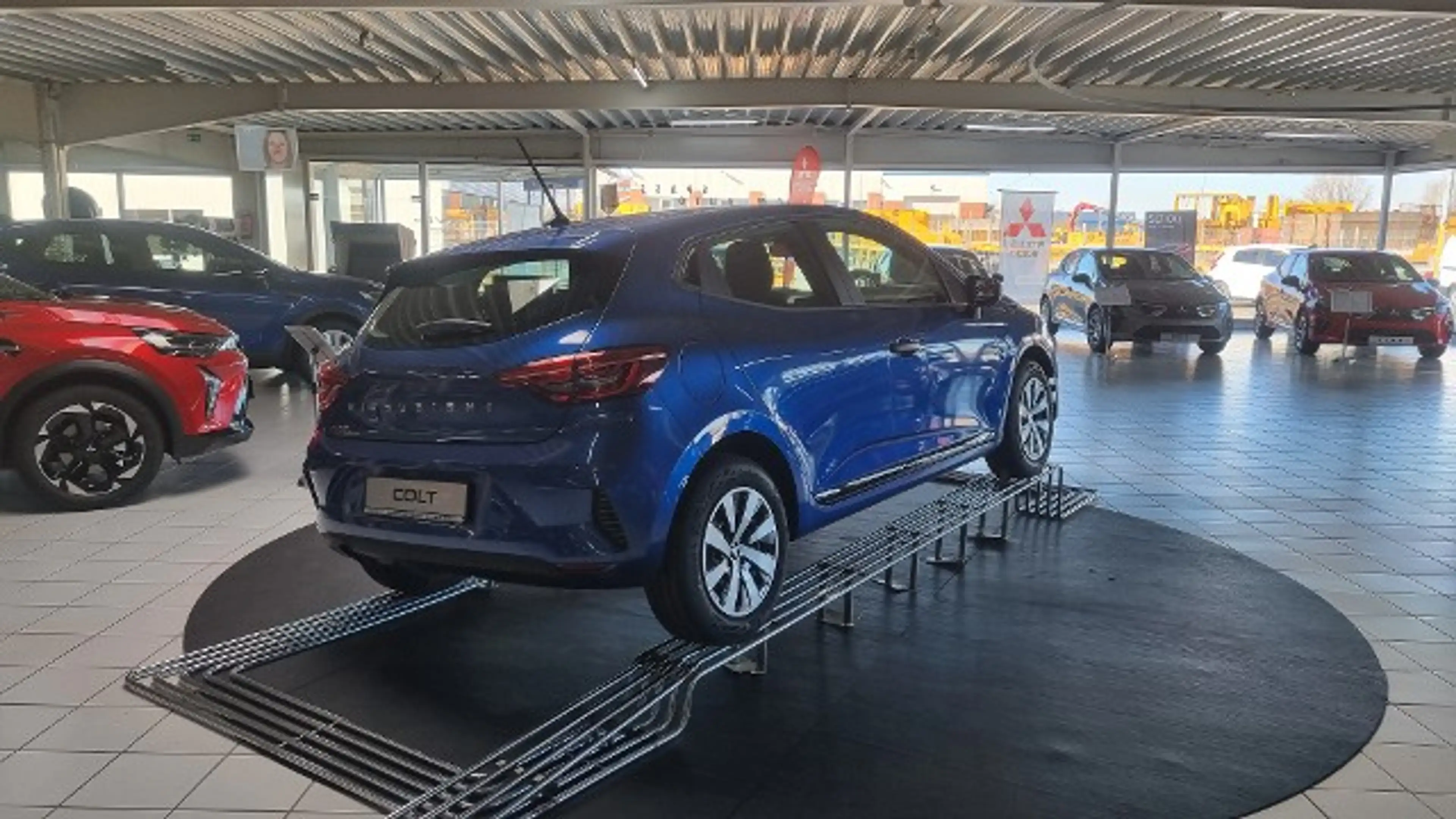 Mitsubishi Colt BASIS 1.0 Benziner 5-Gang — photo 3