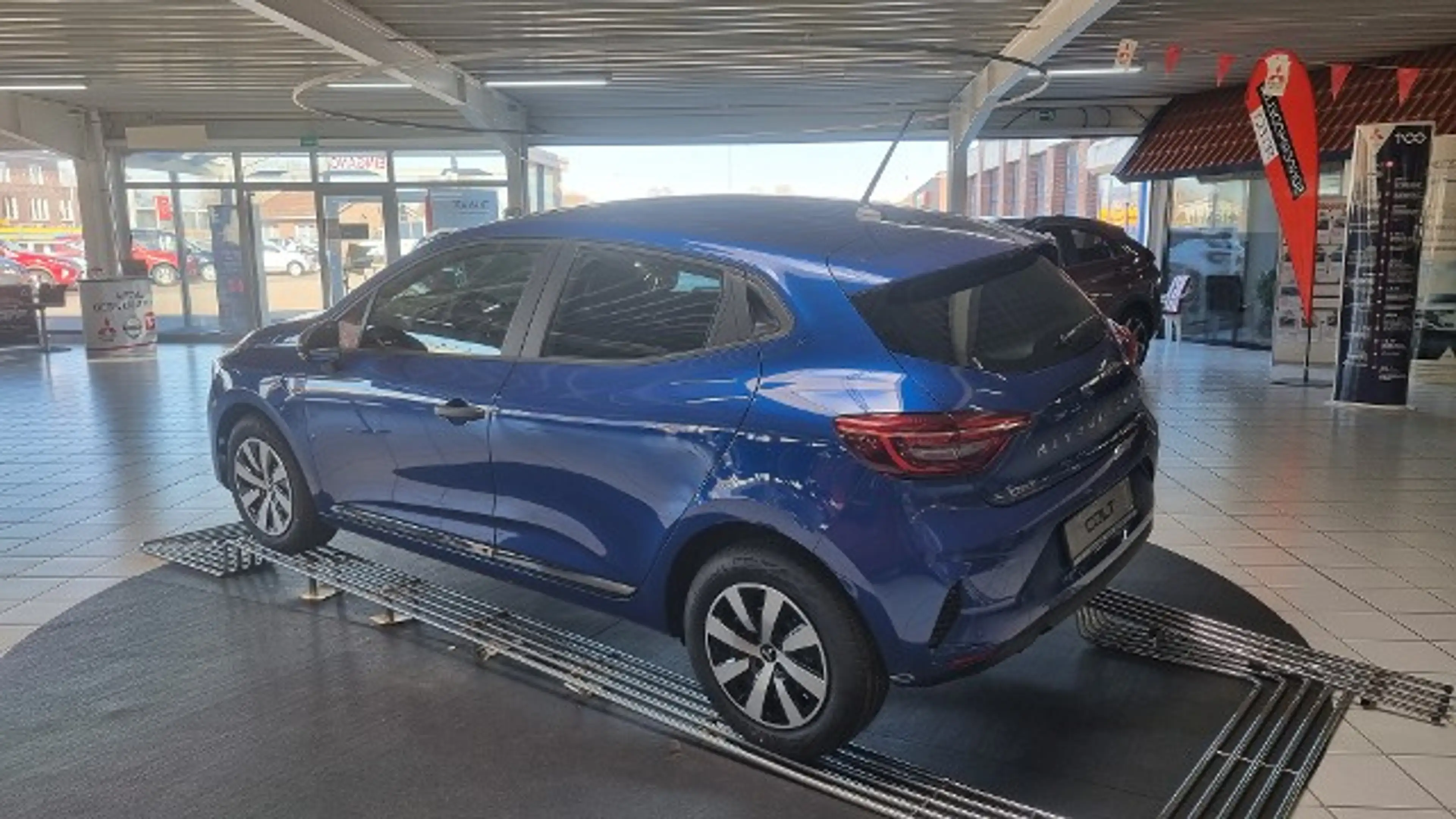 Mitsubishi Colt BASIS 1.0 Benziner 5-Gang — photo 4