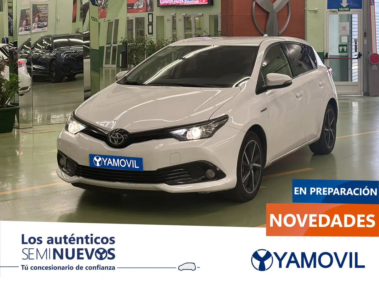 Toyota Auris hybrid 140H Feel! Edition Blanc - 1