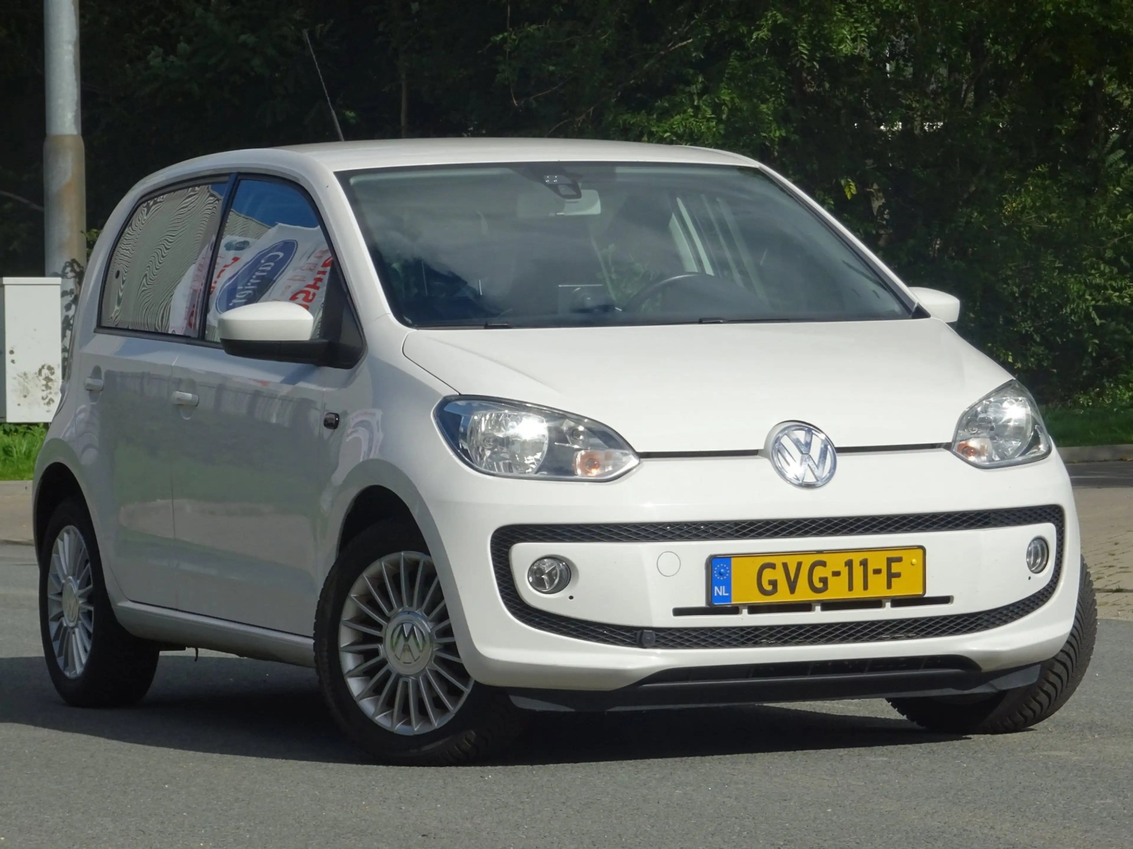 Volkswagen up! 1.0 high up! BlueMotion 5DRS LEER/NAVI/AC/APK — photo 4