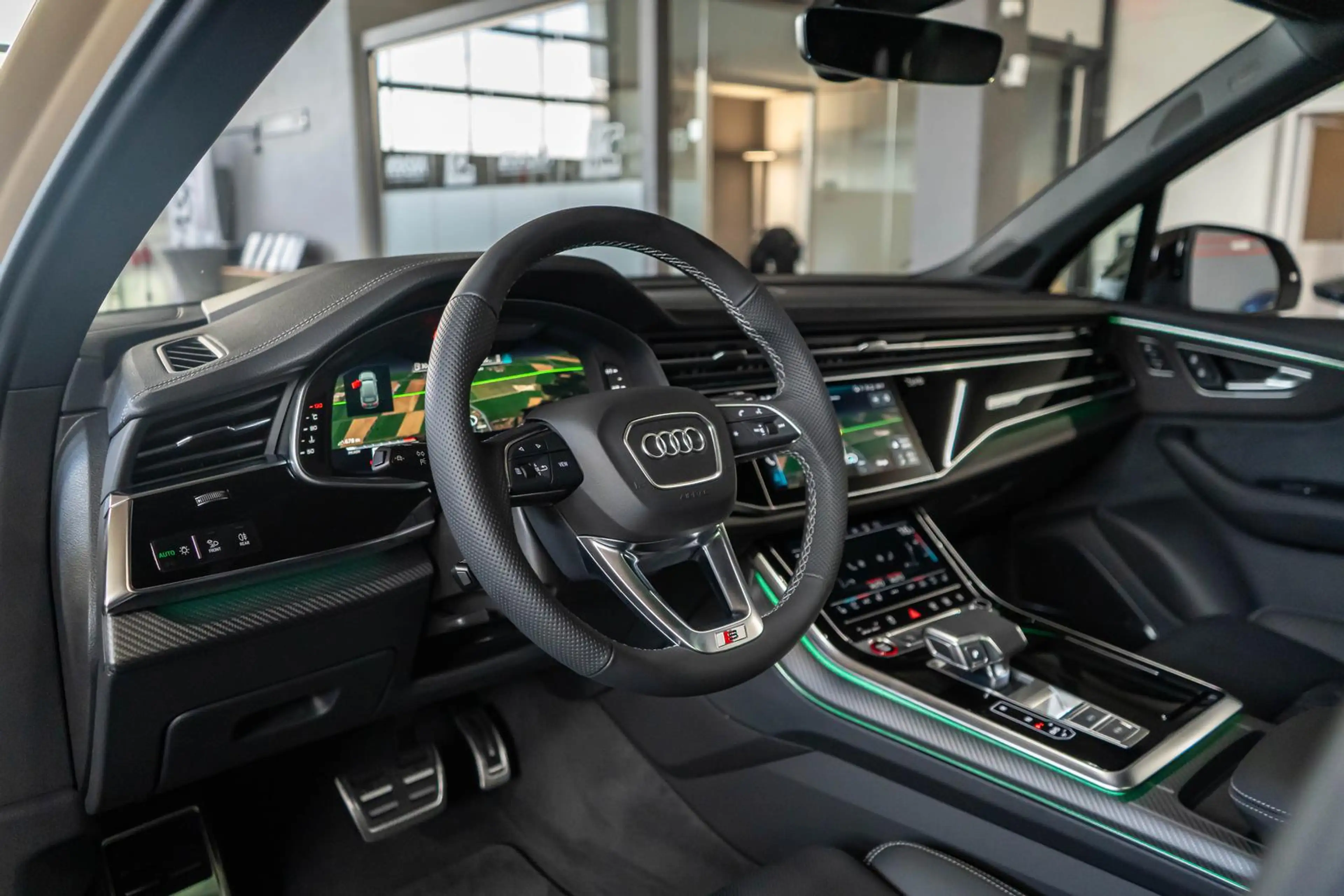 Audi SQ7 4.0 TFSI quattro AHK PANO B&O STHZ Facelift — photo 15