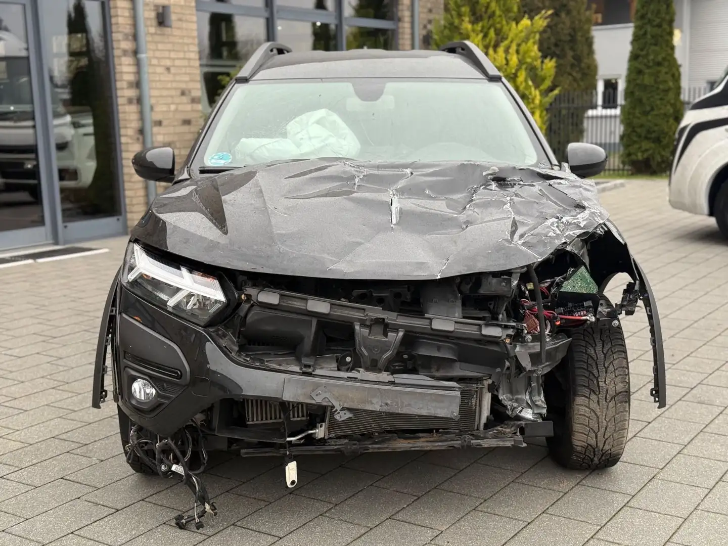 Dacia Jogger Extreme+*Ahk*Klima*Navi*Shz*LPG* Schwarz - 2