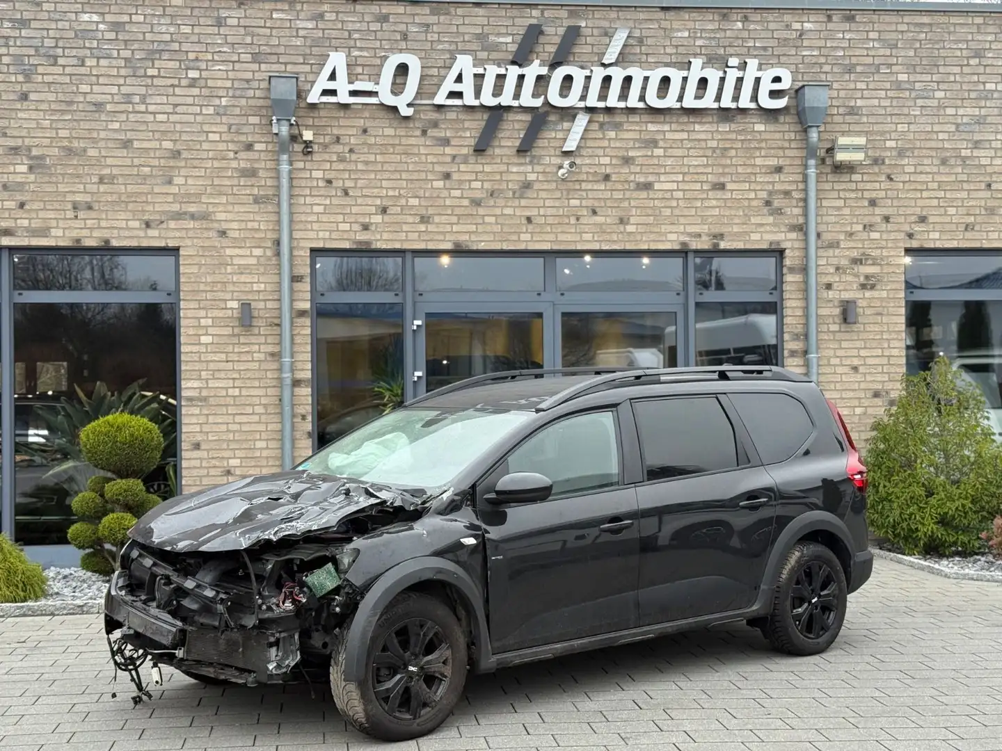 Dacia Jogger Extreme+*Ahk*Klima*Navi*Shz*LPG* Schwarz - 1