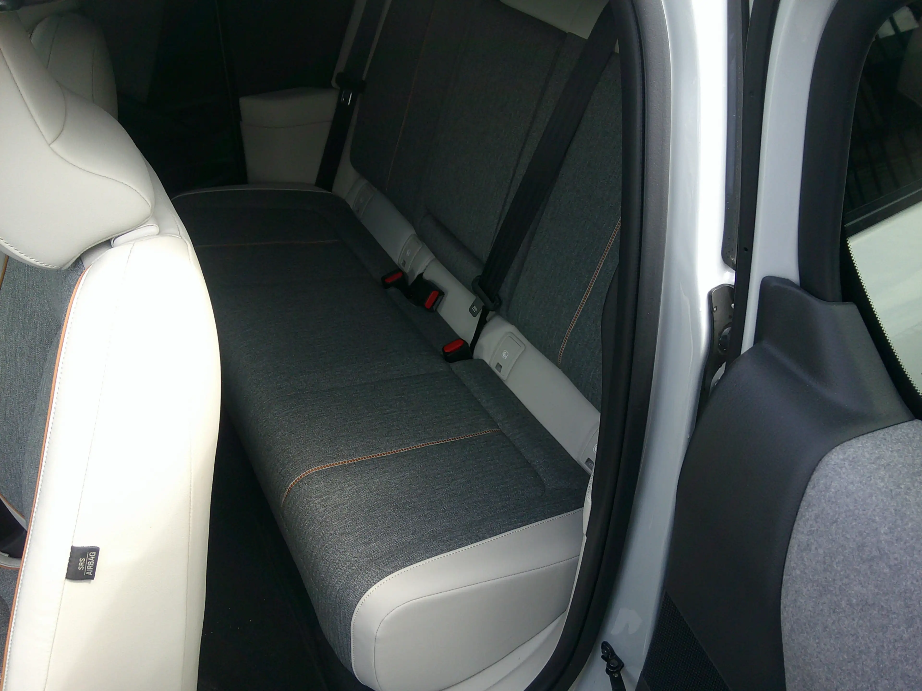 Mazda MX-30 e-SkyActiv R-EV 170 Advantage Hybride Staat in Hoo — photo 12