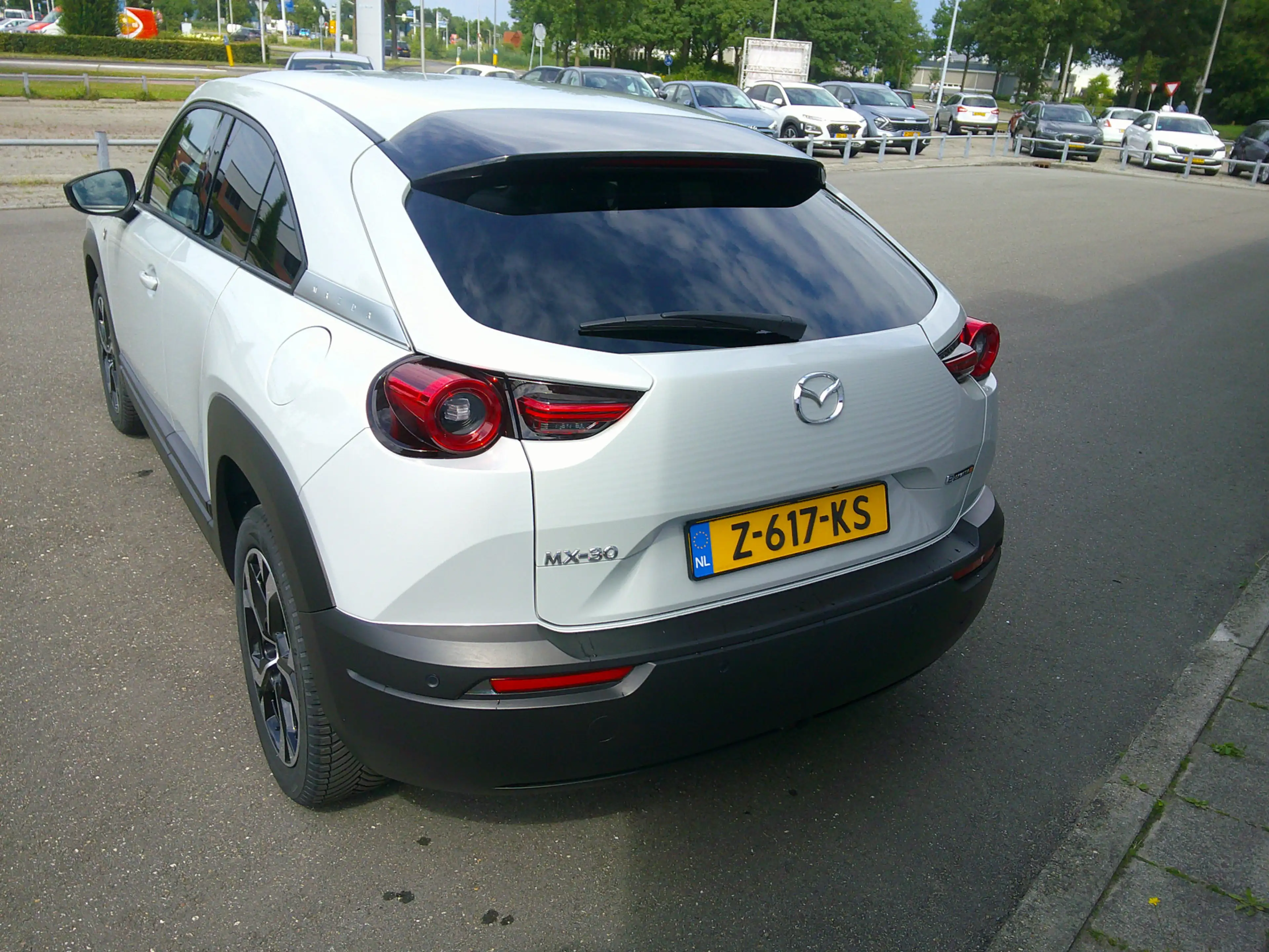 Mazda MX-30 e-SkyActiv R-EV 170 Advantage Hybride Staat in Hoo — photo 6