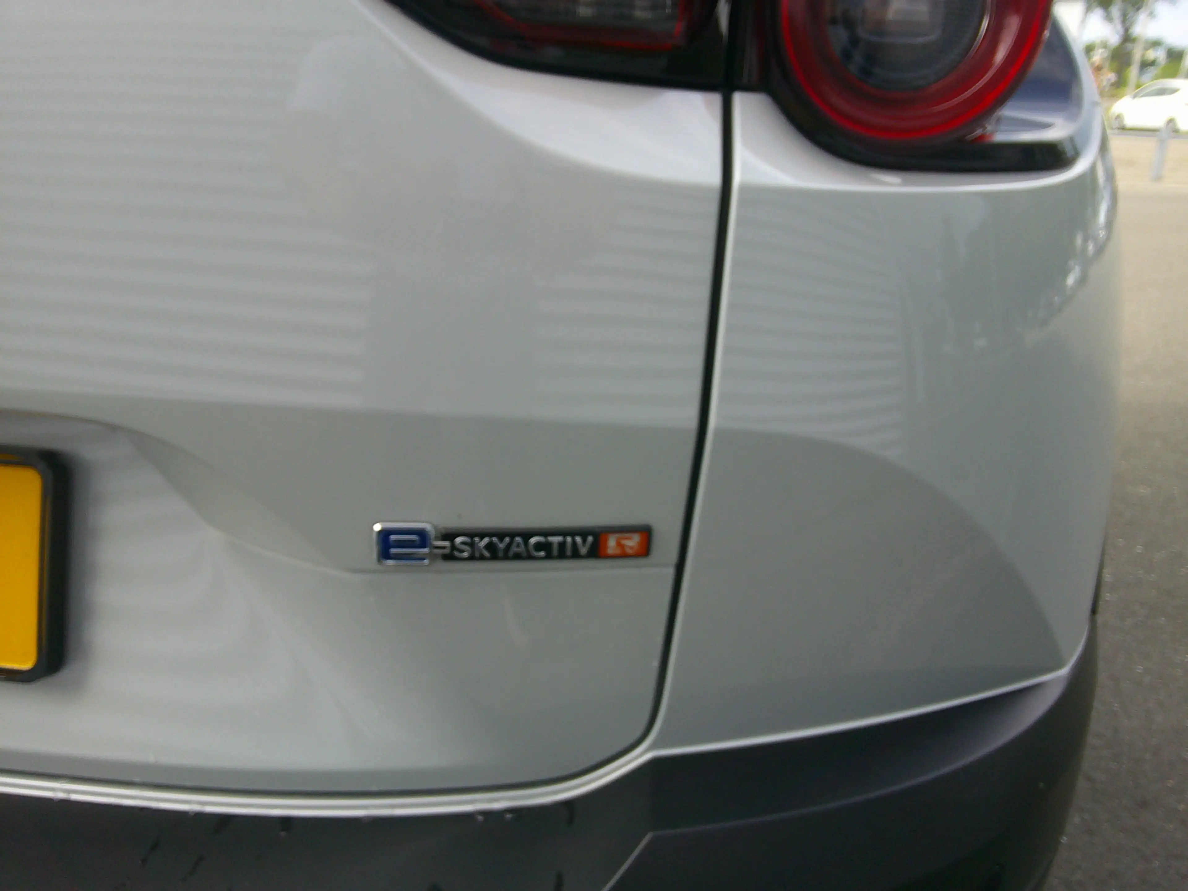 Mazda MX-30 e-SkyActiv R-EV 170 Advantage Hybride Staat in Hoo — photo 5