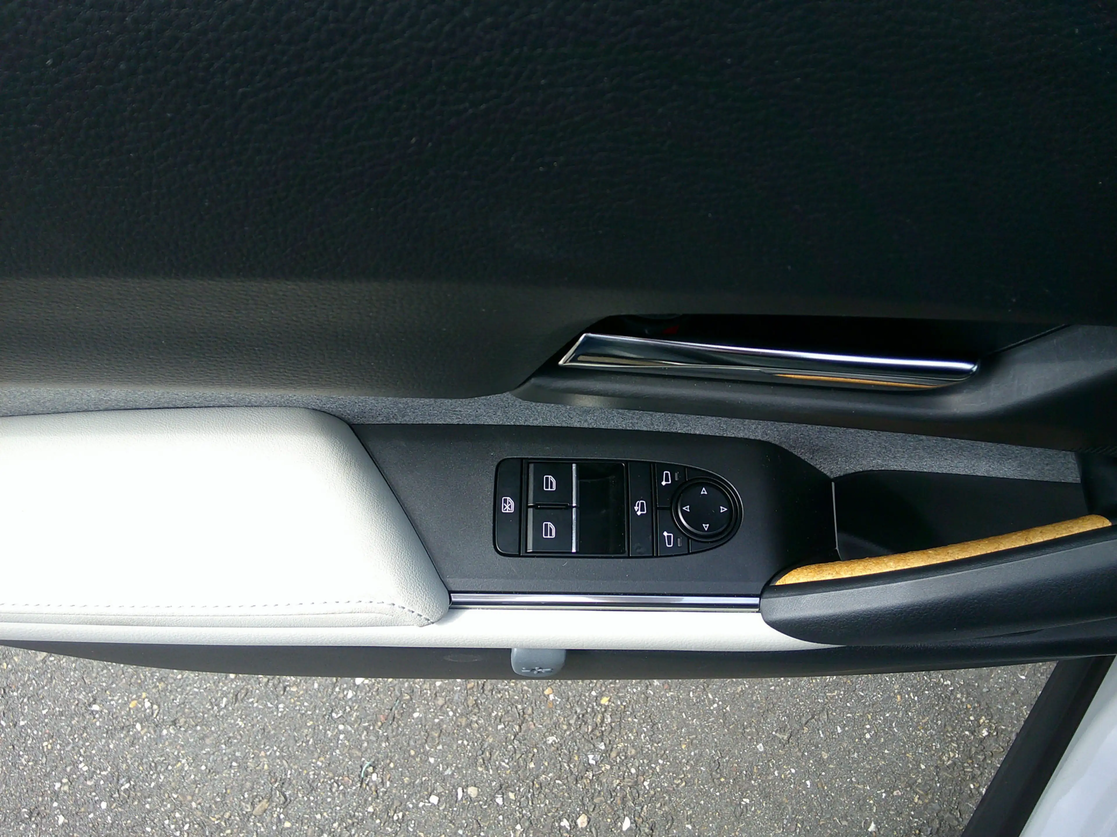 Mazda MX-30 e-SkyActiv R-EV 170 Advantage Hybride Staat in Hoo — photo 14