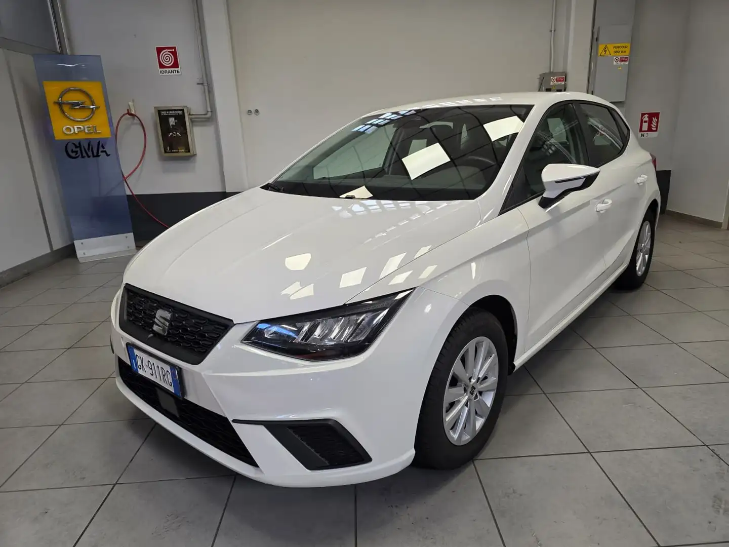 SEAT Ibiza Ibiza V 2017 1.0 mpi Style 80cv Wit - 1