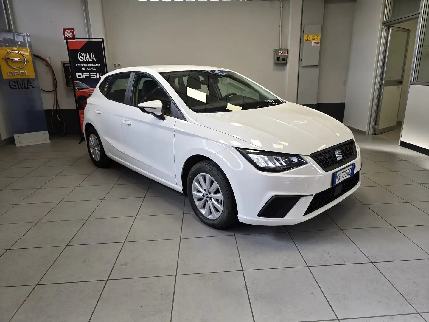 SEAT Ibiza Ibiza V 2017 1.0 mpi Style 80cv Blanco - 1