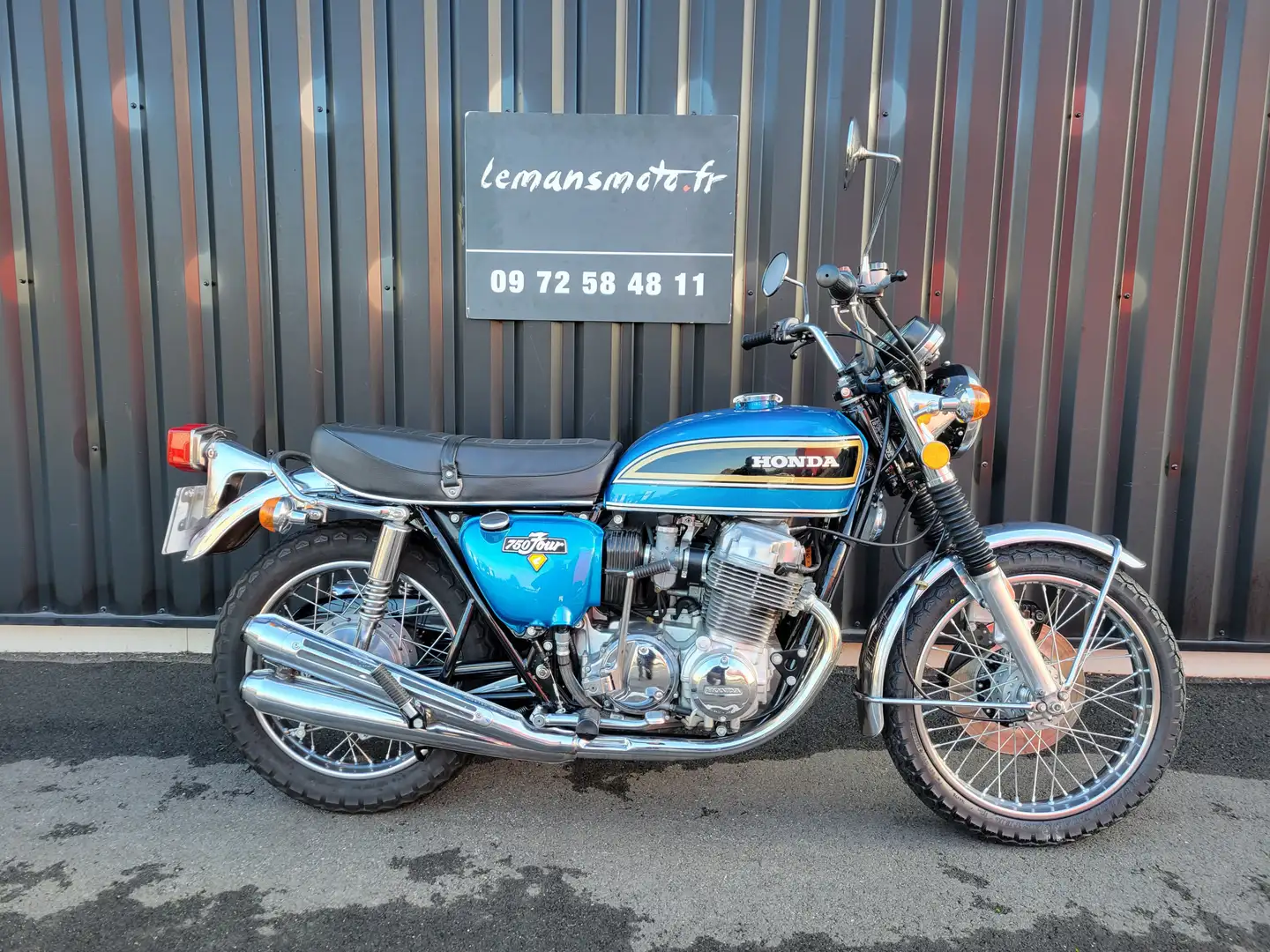 Honda CB 750 Bleu - 1
