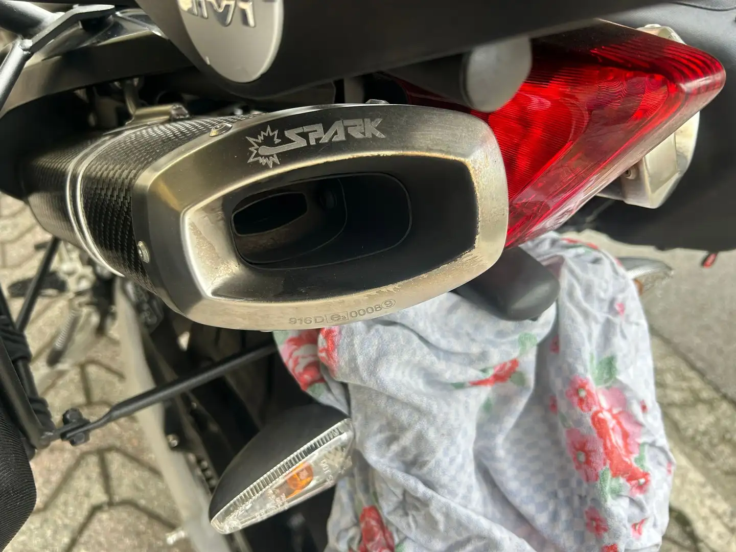 Aprilia Dorsoduro 750 Negru - 2