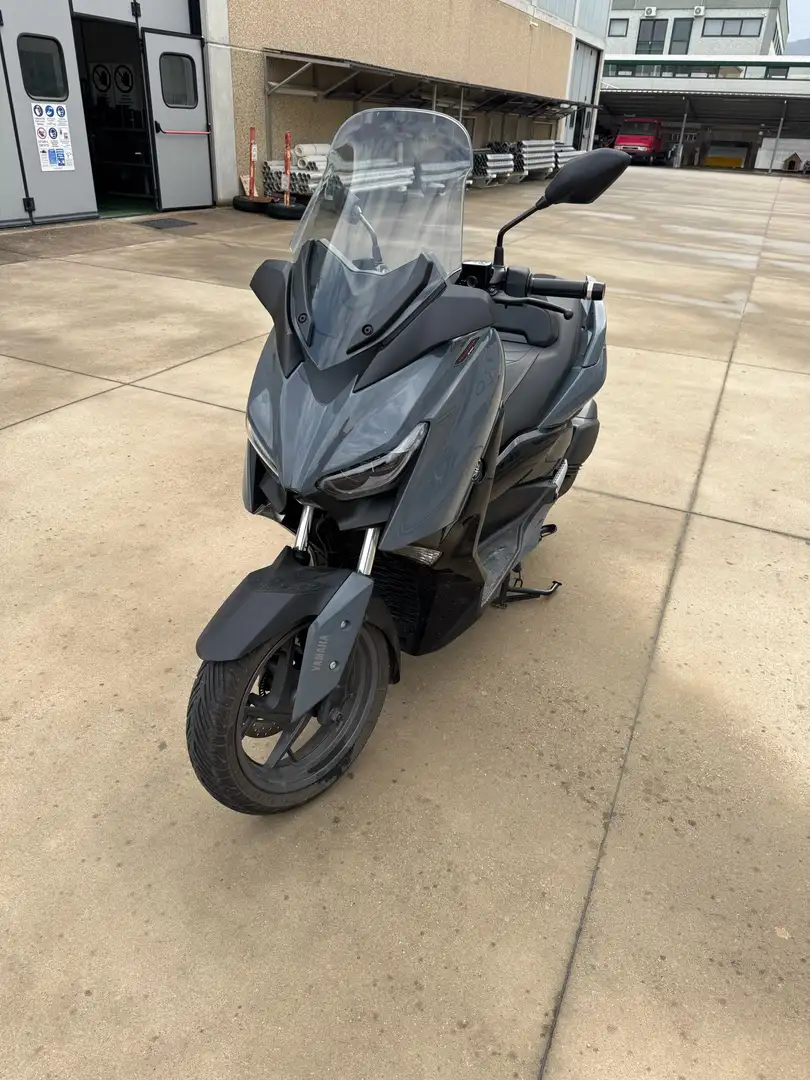 Yamaha X-Max 300 Tech Max Modrá - 1