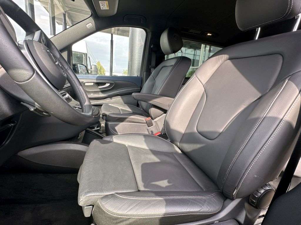 Mercedes-Benz EQV 300