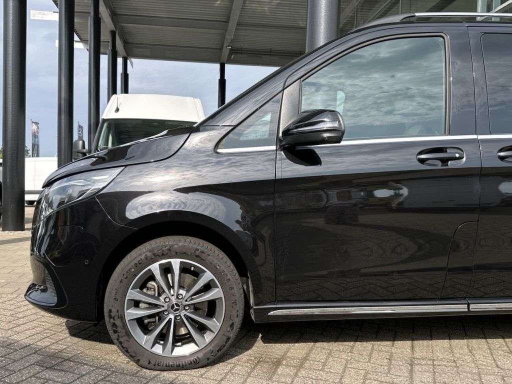 Mercedes-Benz EQV 300