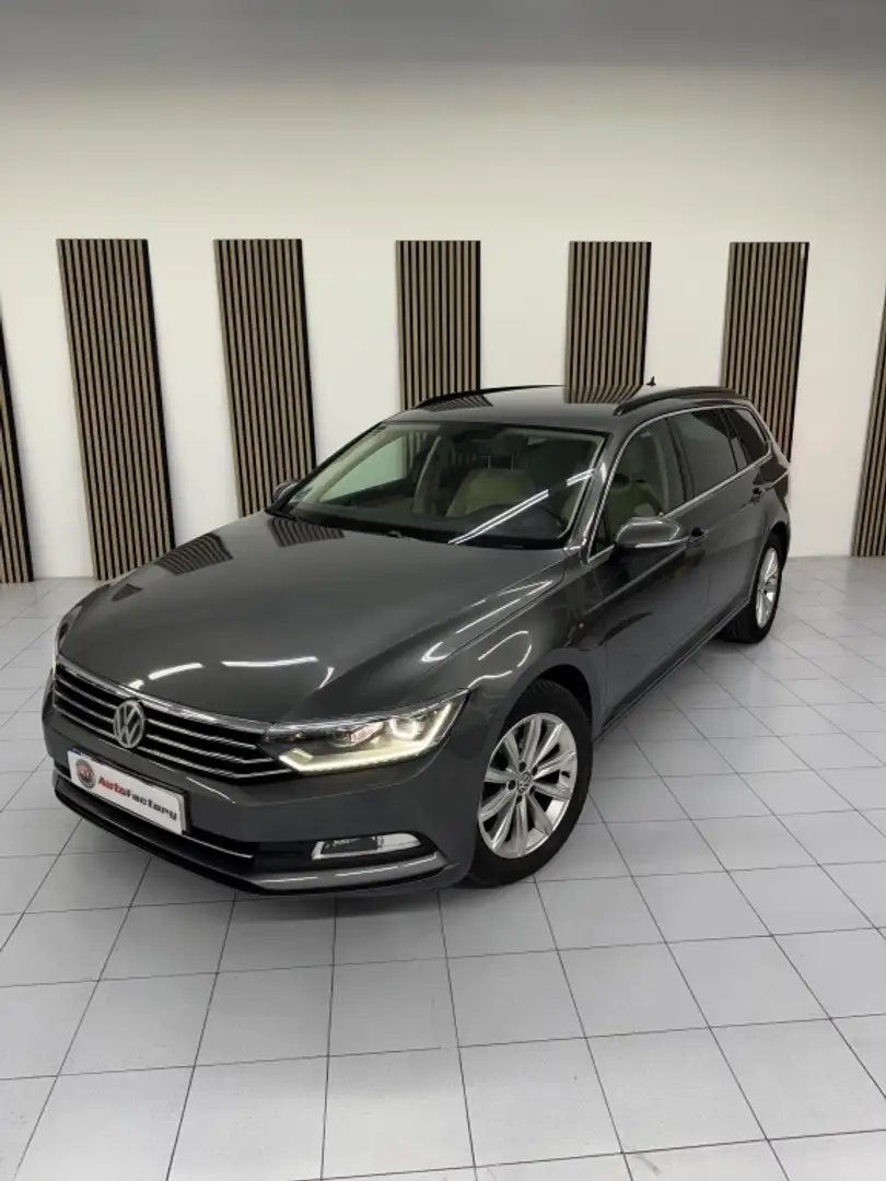 Volkswagen Passat Variant 2.0TDI Advance DSG6 110kW Grau - 1