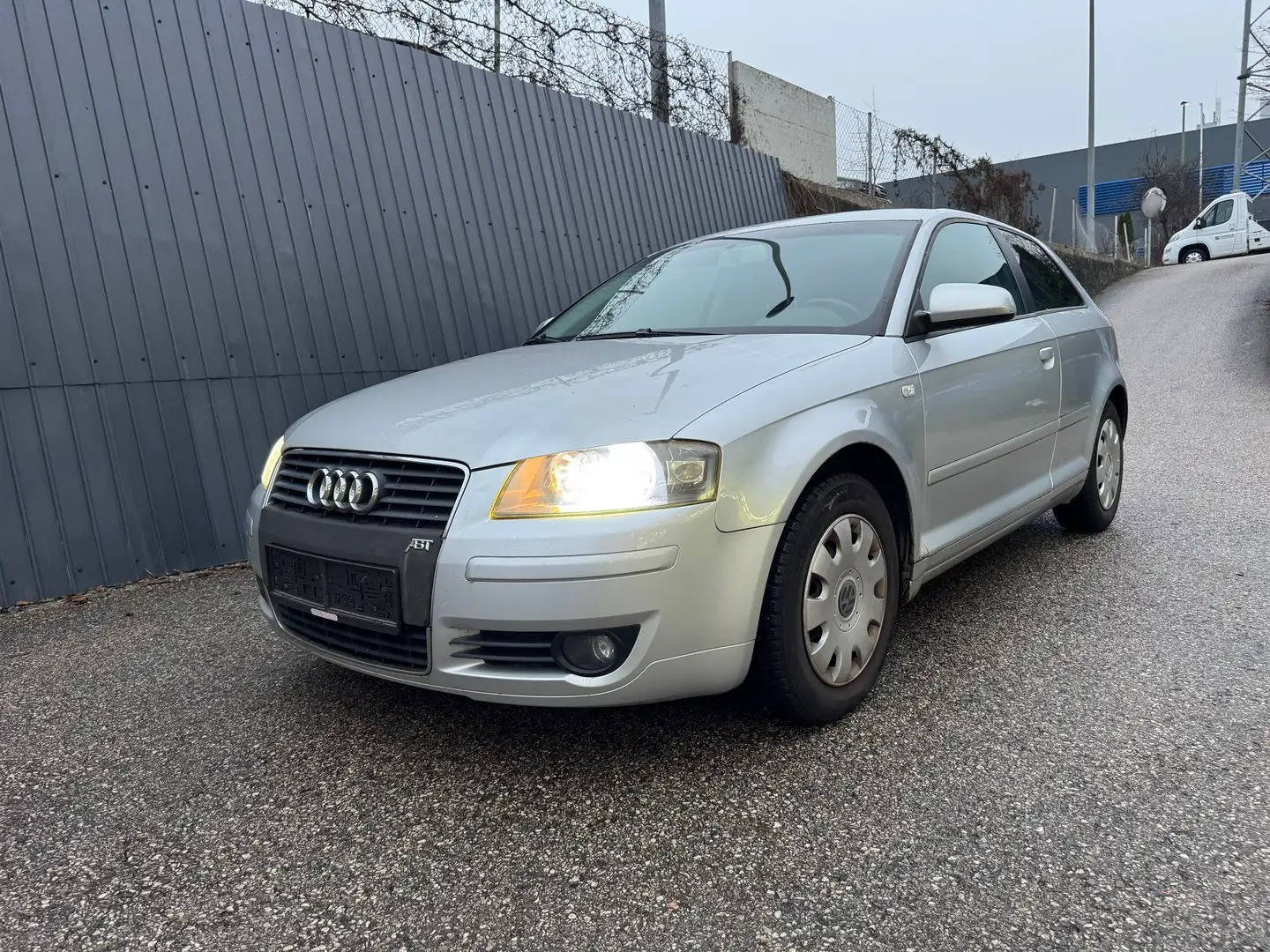 Audi A3 1.9 TDI Attraction Plateado - 1