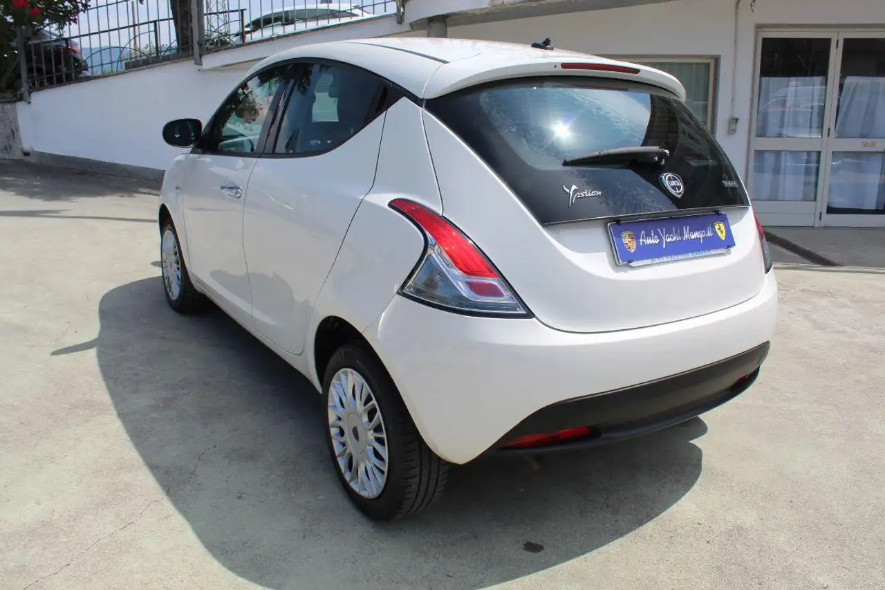 Lancia Ypsilon 2022 — фото 7