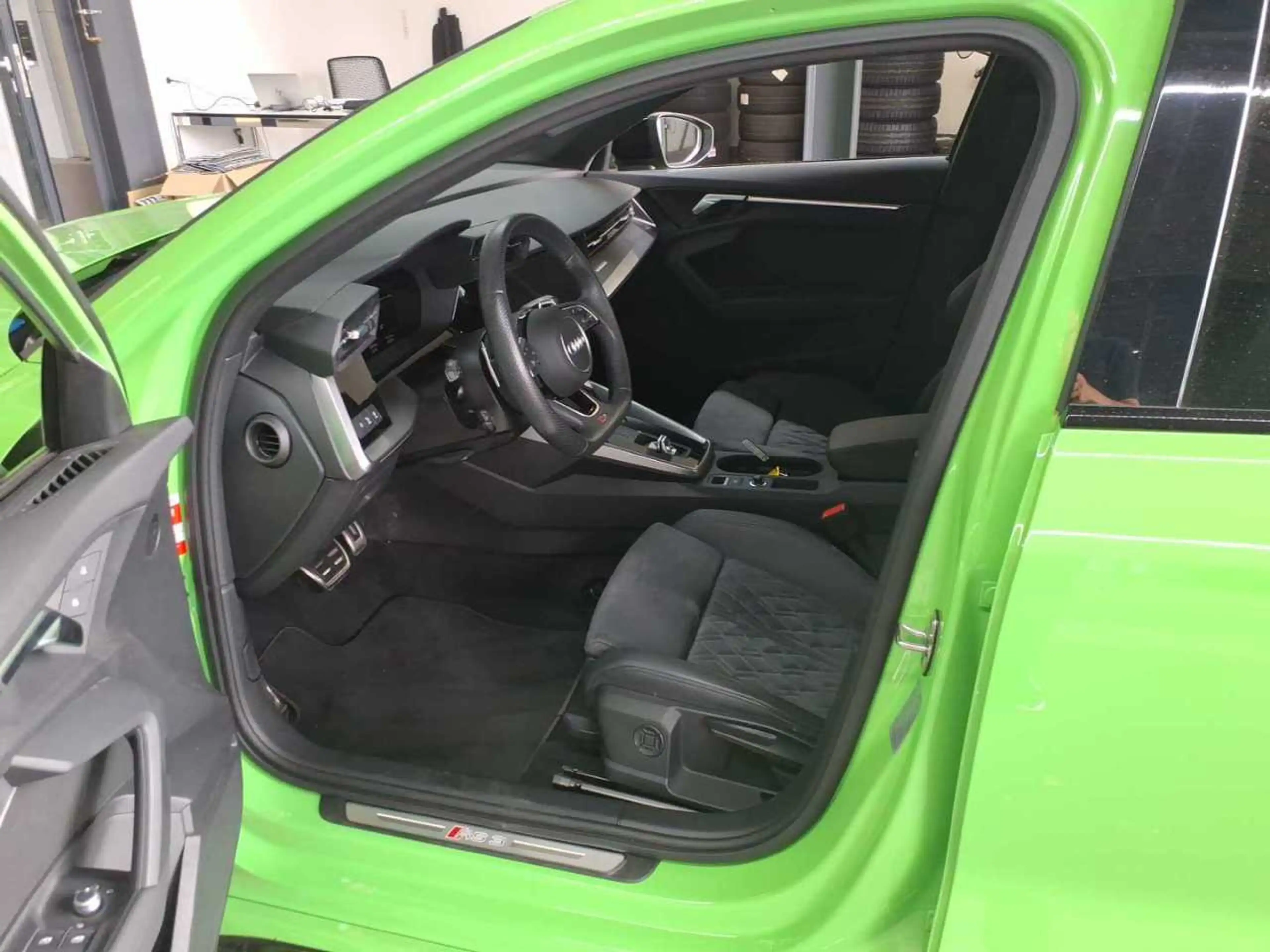 Audi RS3 quattro S-tronic/ Navi+, LED, RFK — photo 6