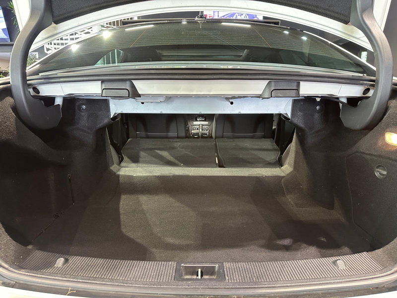 Mercedes-Benz C 220 2x AMG-LINE+AVANTGARDE PANO ILS-LED 1HAND — photo 9