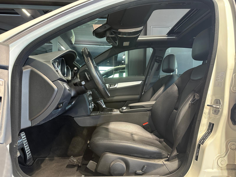 Mercedes-Benz C 220 2x AMG-LINE+AVANTGARDE PANO ILS-LED 1HAND — photo 14