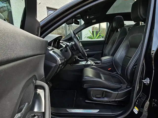 Jaguar E-Pace view 15