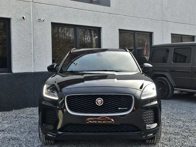 Jaguar E-Pace view 3