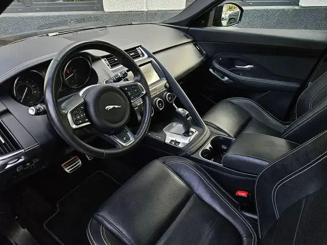 Jaguar E-Pace view 11