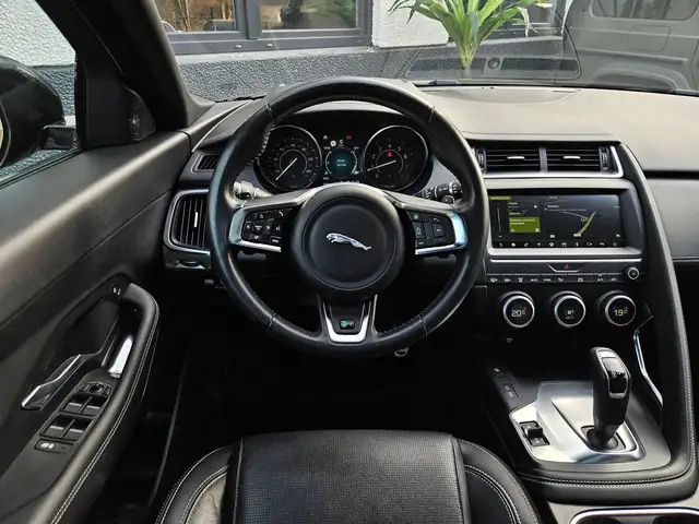 Jaguar E-Pace view 12