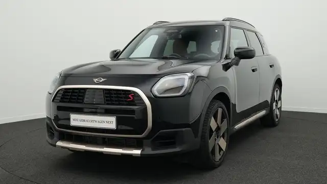 MINI Countryman S All4 Favoured Trim